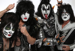 Группа KISS и Boston