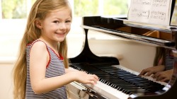 Как научиться играть на пианино красиво и качественно
