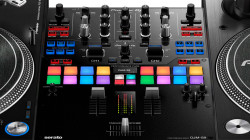 Новый пульт Pioneer DJM-S9 максимально адаптирован для Serato DJ